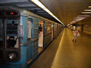 Megkezdte az egyeztetést az M3-as metró felújításáról Seszták Miklós és Tarlós István